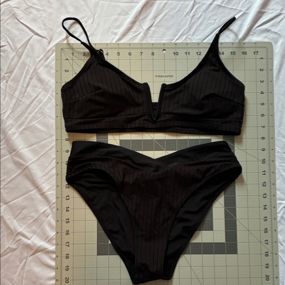 Black Bikini. L top, M bottom.
